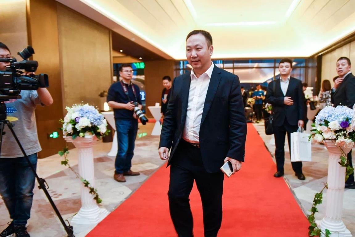 F75680A27C1746E8FB8A2AB46B32E086