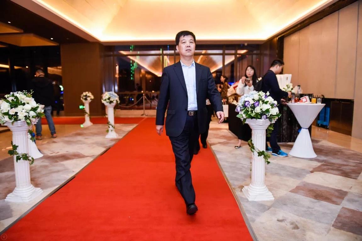 BDE91E244BF247EBDDC52A05F0B378BC