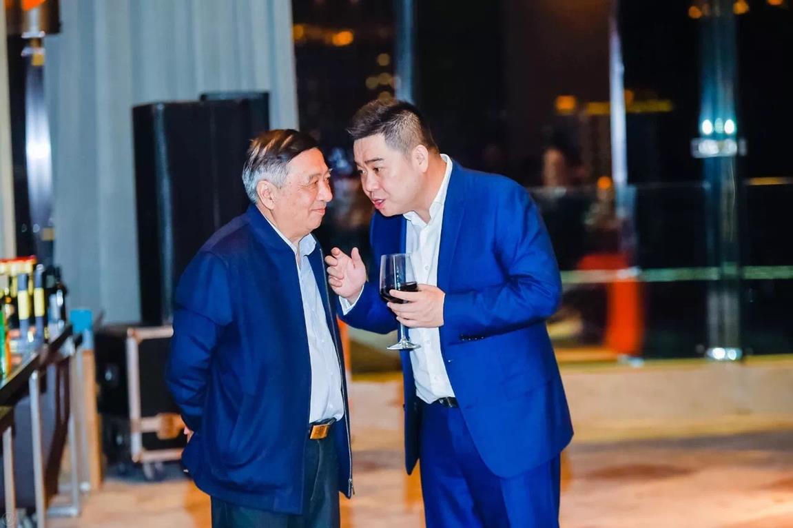 69C7B56FB7D4E9D3E6DA982A7CAE24D0