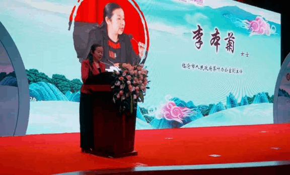 24DFB2FABD2BBE164D4EC9A9EB63D785